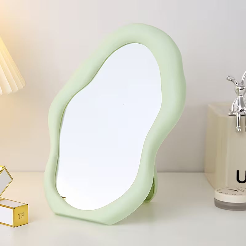 Wavy Mirror