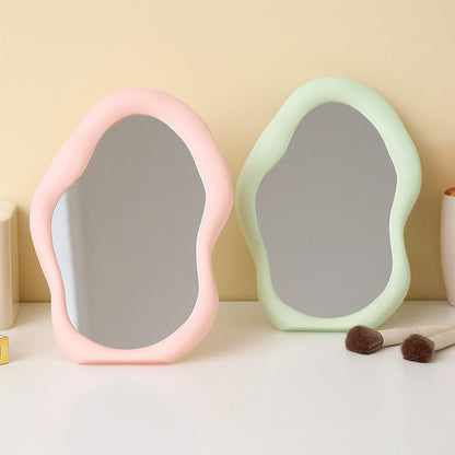 Wavy Mirror