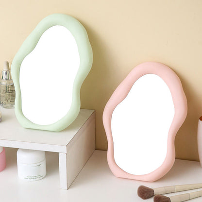 Wavy Mirror